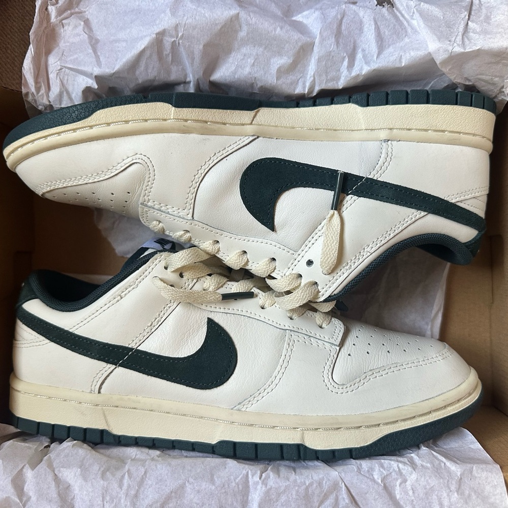Nike Dunks
